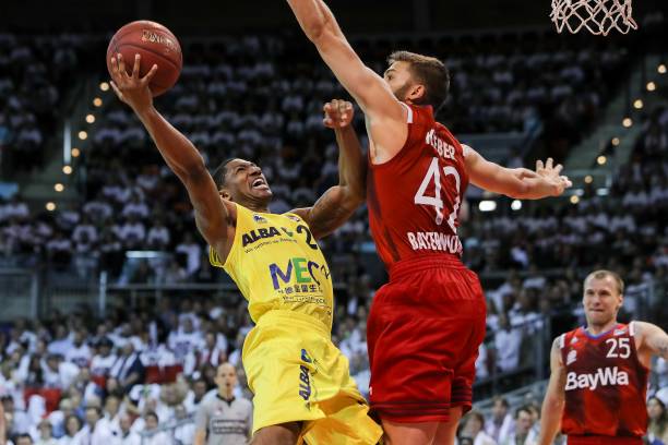 比分扩大至 比分扩大至