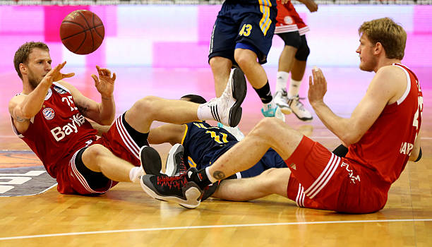 伦卡在高峰 伦卡在高峰