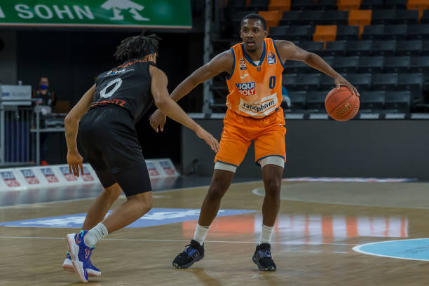 伦卡身上 伦卡身上