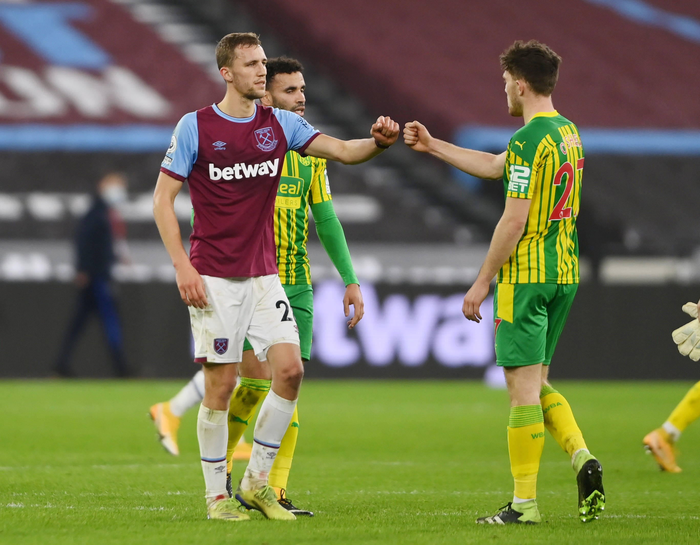 且续约往往 且续约往往